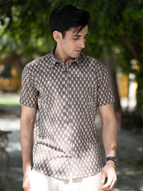 

Tistabene Men Brown Comfort Checked Casual Shirt