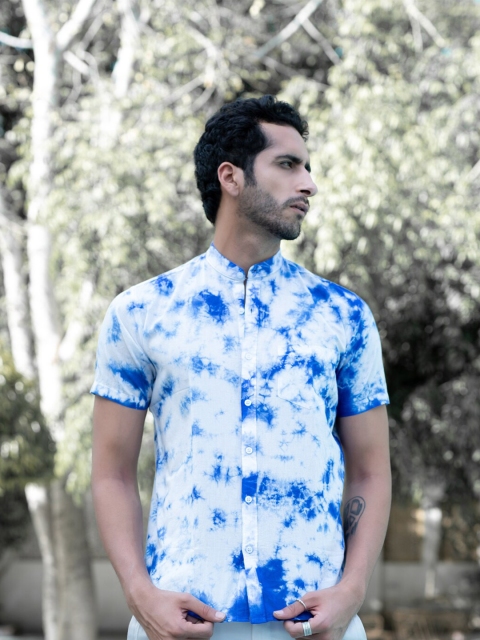

Tistabene Men Blue Comfort Floral Printed Casual Shirt