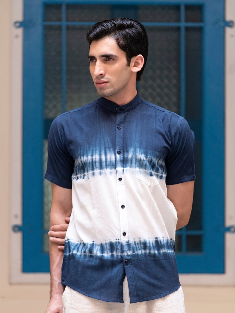 

Tistabene Men Blue Comfort Checked Casual Shirt