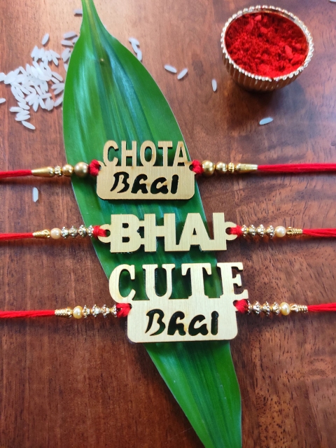 

CRAYTON Men Set Of 3 Gold-Toned Beaded Rakhi