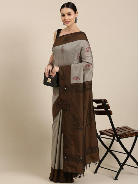 

The Chennai Silks Grey & Red Embellished Mirror Work Fusion Block Print Saree