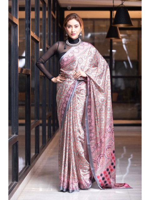 

KARAGIRI Women Grey & Blue Floral Silk Blend Saree