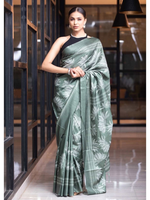 

KARAGIRI Green & Grey Floral Silk Blend Saree