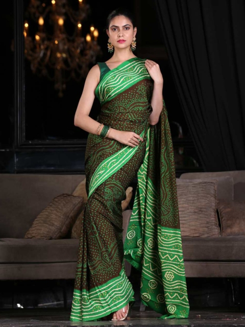 

KARAGIRI Brown & Green Tie and Dye Silk Blend Saree