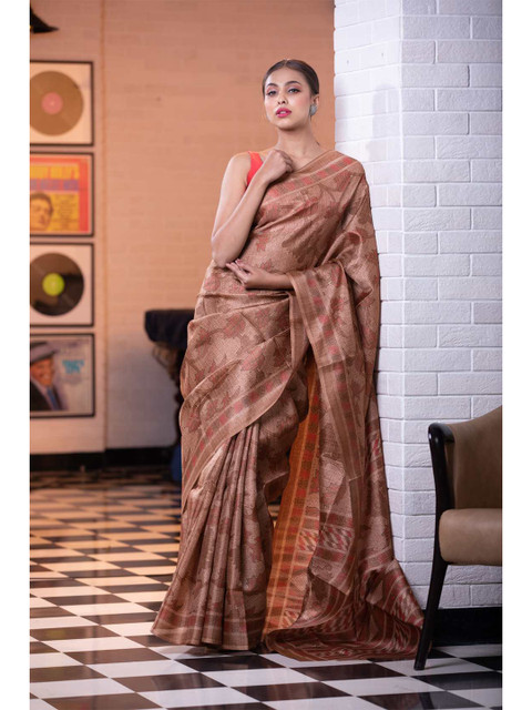 

KARAGIRI Women Brown Floral Printed Silk Blend Saree
