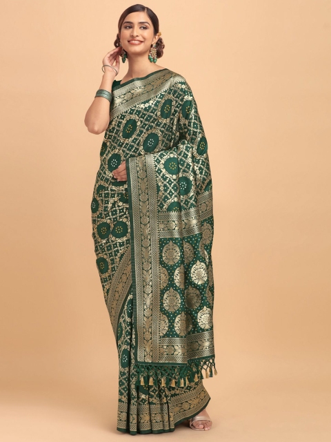 

VISHNU WEAVES Green & Gold-Toned Woven Design Silk Blend Banarasi Saree