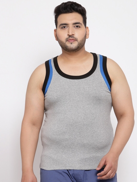 

plusS Plus Size Men Grey Solid Pure Cotton Basic Vest