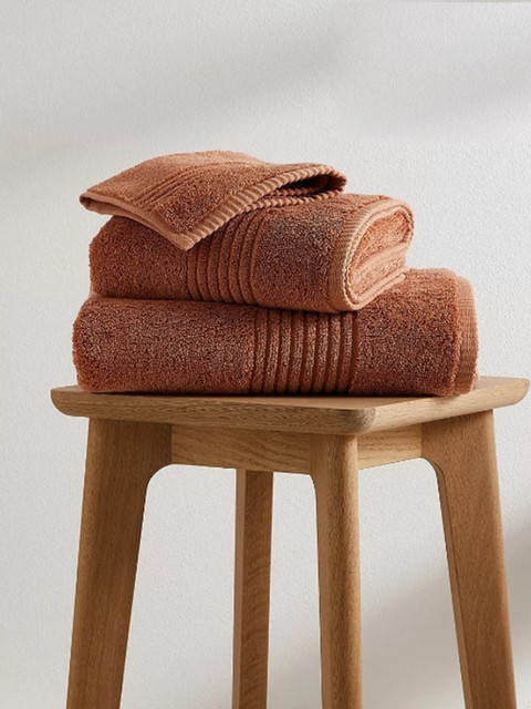 

Marks & Spencer Brown 600 GSM Pure Cotton Bath Towel
