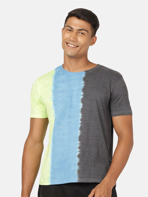 

MASH UNLIMITED Men Green & Blue Dyed T-shirt