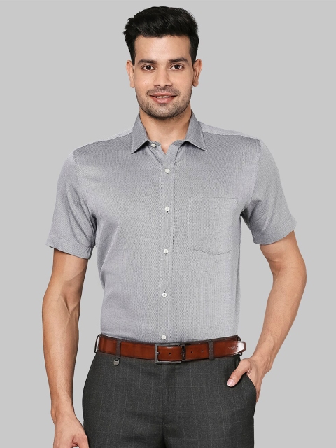

Park Avenue Men Grey Regular Fit Formal Shirt