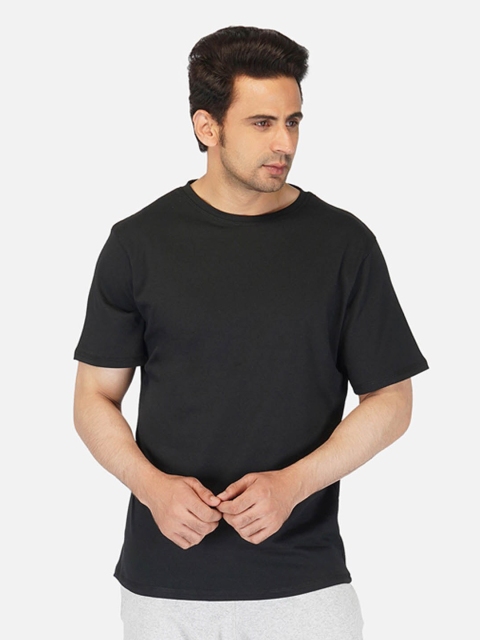 

IMPERATIVE Men Black Extended Sleeves Anti Odour T-shirt
