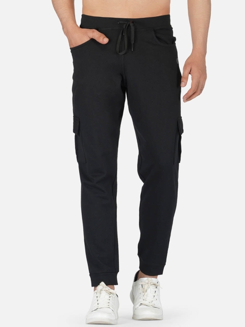 

IMPERATIVE Men Black Solid Cotton Track Pants