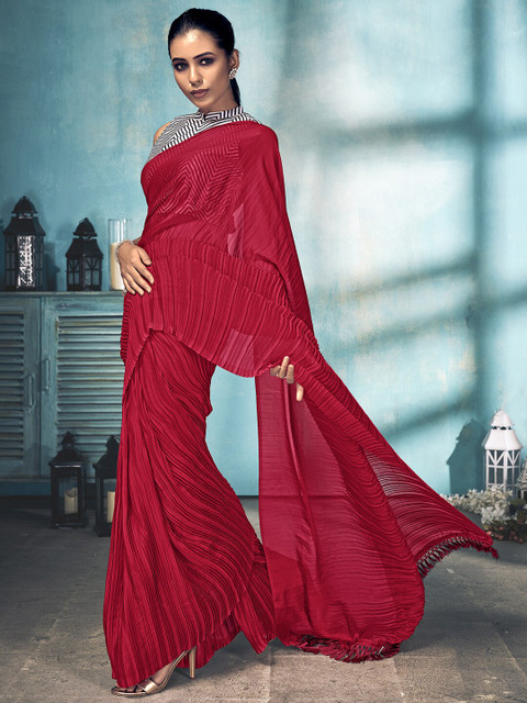 

HRITIKA Red Silk Blend Saree