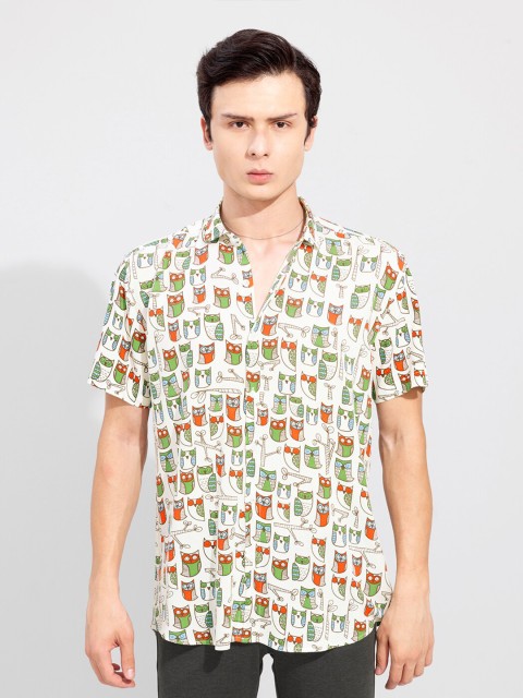 

Snitch Men White Slim Fit owl Printed Casual Shirt