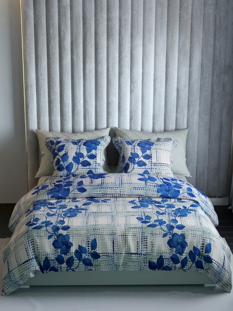 

LABHAM Grey & Blue 210 TC King Bedsheet with 2 Pillow Covers