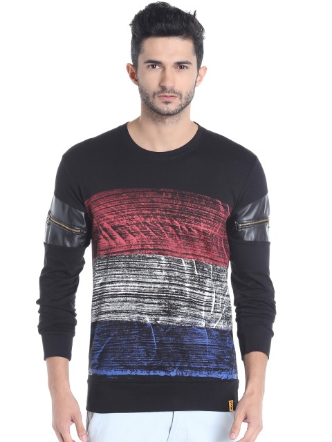 

Campus Sutra Men Black Printed Round Neck T-shirt