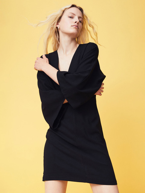 

H&M Black Wide-Sleeved Dress