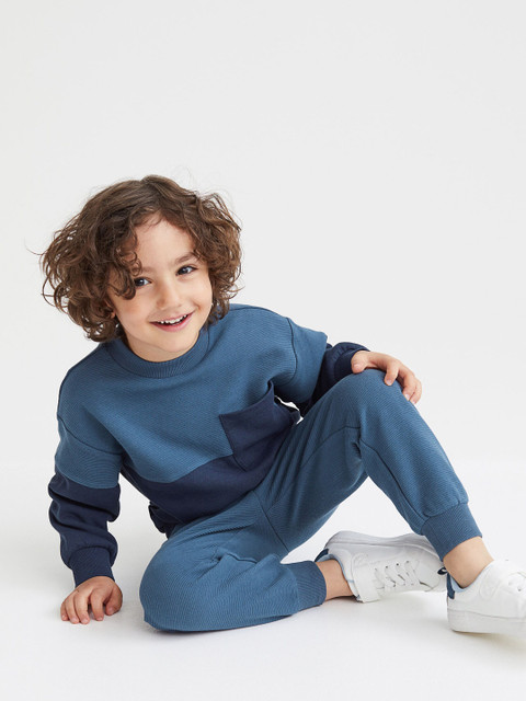 

H&M Boys Blue 2-piece Top and Joggers Set