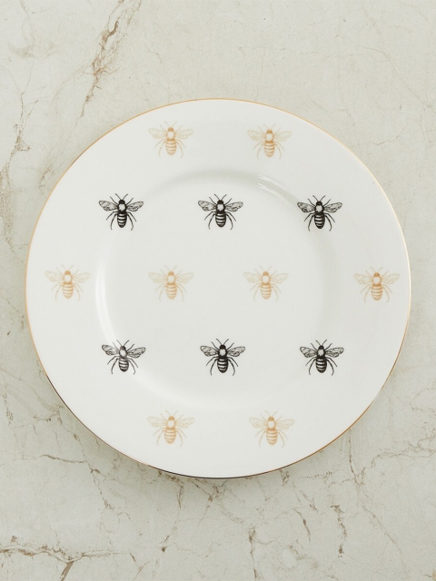 

Home Centre White & Black 1 Pieces Printed Bone China Glossy Plates