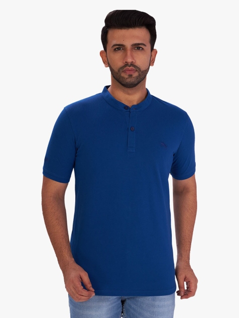 

DCot By Donear Men Blue Mandarin Collar T-shirt