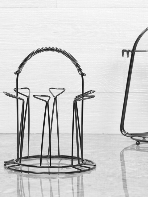 

Home Centre Black Solid Tumbler Holder