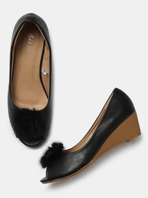 

Mast & Harbour Women Black Solid Pumps