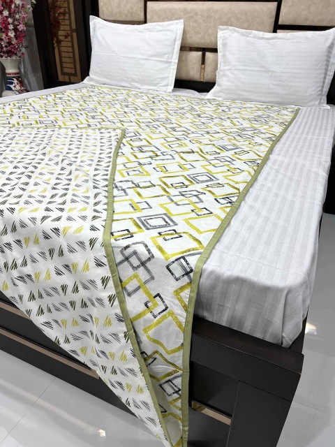 

Pure Decor Green & White Geometric AC Room 233 GSM Single Bed Dohar