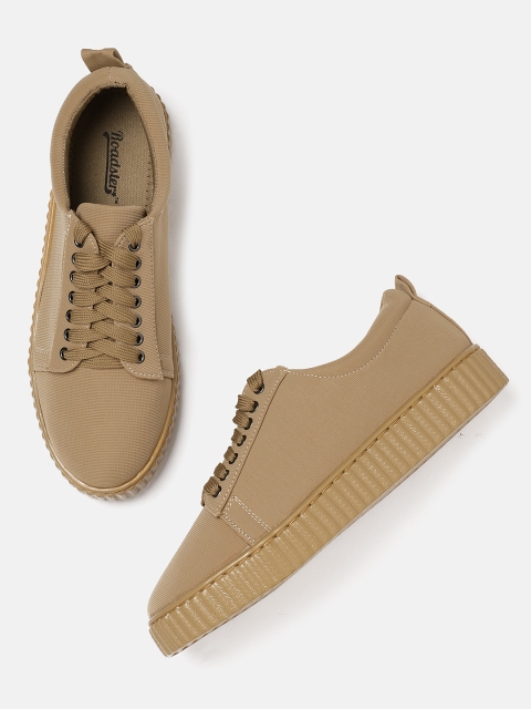 

Roadster Women Brown Sneakers