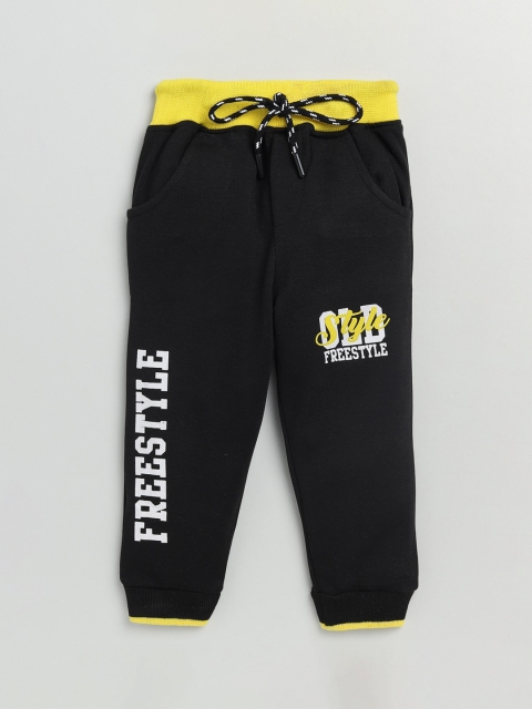 

Olio Kids Infant Boys Black & Yellow Printed Pure Cotton Joggers