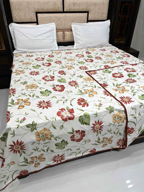 

Pure Decor White Printed 250 TC Pure Cotton Duvet Cover With Zipper Batik