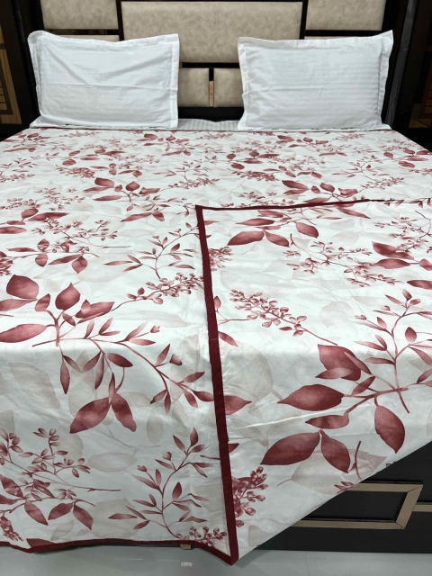 

Pure Decor Maroon & White Printed Pure Cotton 250 TC King Size Duvet Cover