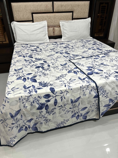 Pure Decor Blue Printed 250 TC pure Cotton Duvet Cover With Zipper Batik