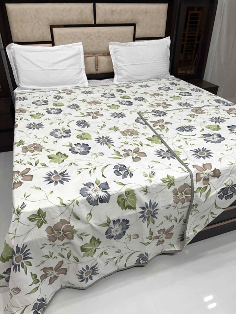 

Pure Decor White & Green Printed Pure Cotton 250 TC Double King Duvet Cover