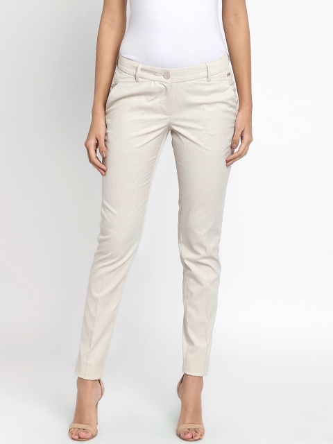 

Park Avenue Woman White Tapered Fit Formal Trousers