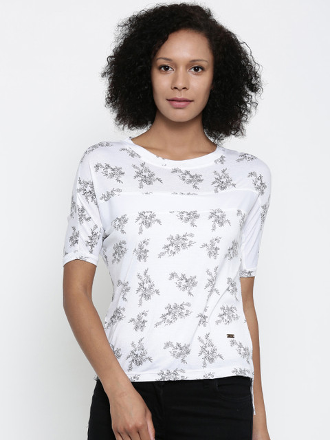 

Park Avenue Woman White Printed High-Low Top