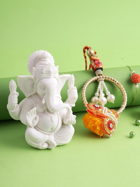 

Aapno Rajasthan Polyresin Ganesha Idol With Bhaiya Bhabhi Rakhi Gift Set, Multi