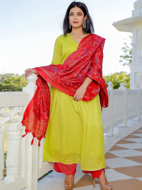 

Ambraee Women Red Kurta with Churidar & With Dupatta