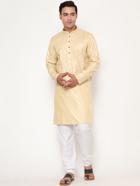 

Endues Men Yellow Pure Cotton Kurta with Pyjamas
