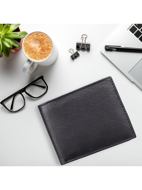 

TEAM 11 Men Black Leather Two Fold Wallet