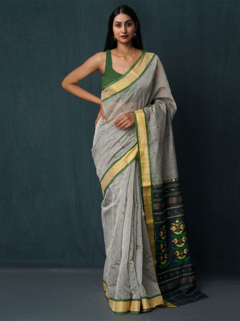

Unnati Silks Grey & Gold-Toned Floral Zari Silk Cotton Jamdani Saree