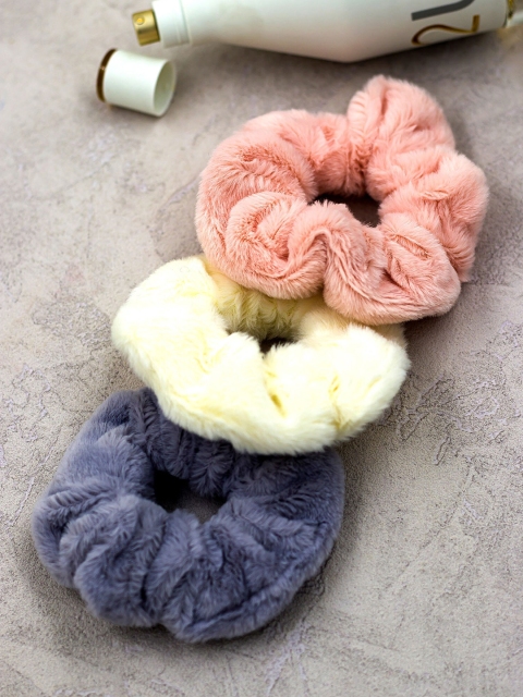 

Bellofox Women Pack of 3 Pink & Blue Fur Ponytail Holders