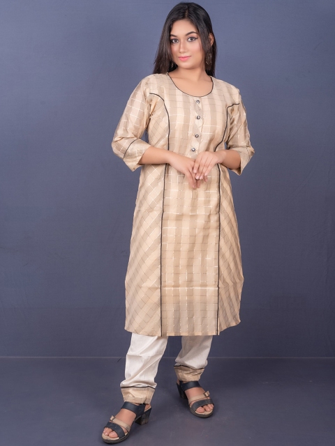 

GREEN DRAGONFLY Women Brown Embroidered Panelled Kurti with Trousers