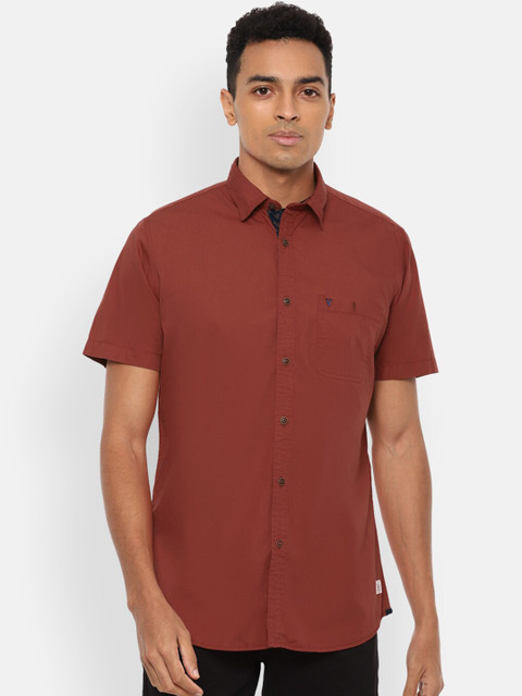 

VAN HEUSEN DENIM LABS Men Maroon Solid Slim Fit Casual Shirt