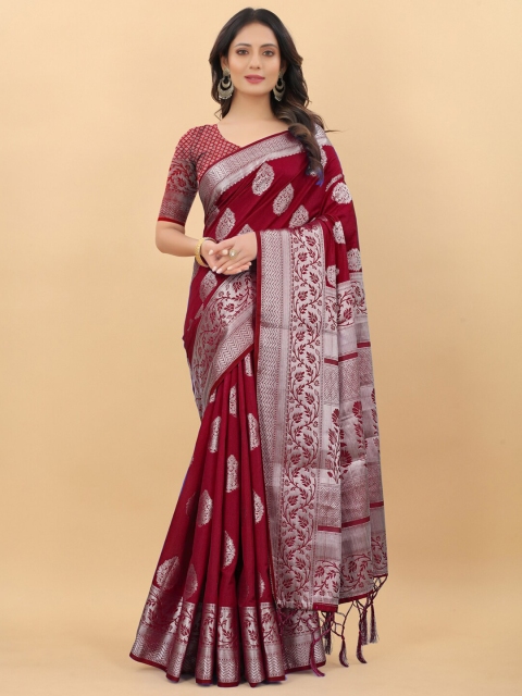 

LINARO LIFESTYLES Maroon & Silver-Toned Woven Design Silk Cotton Banarasi Saree