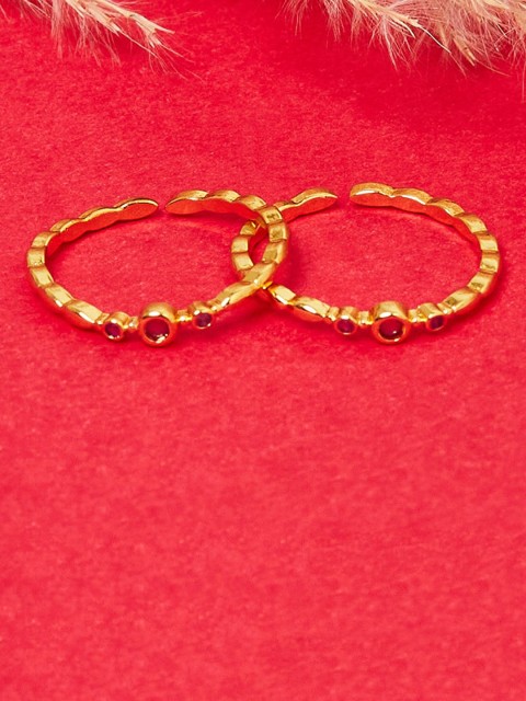 

Voylla Gold-Plated Pink CZ Stone-Studded Toe Rings