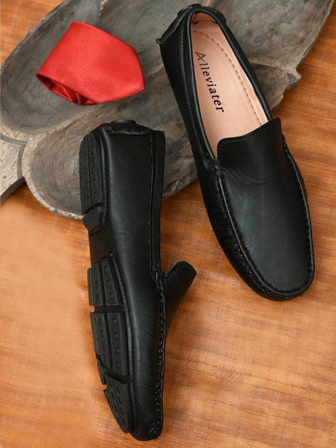 

Alleviater Men Black Loafers