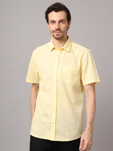 

Cantabil Men Solid Yellow Short Sleeves Casual Shirt