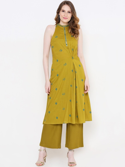 

aturabi Women Green Embroidered Kurti with Palazzos