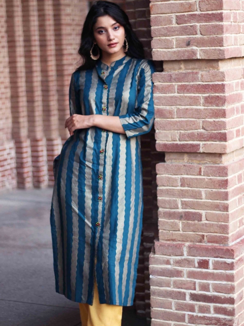 

KALINI Women Teal & Gold-Toned Striped Kurta
