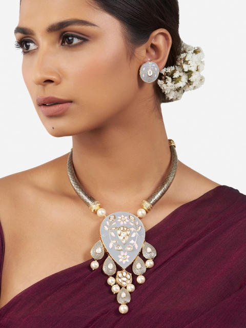 

Ahaanya Women Grey & Gold-Toned Brass Gold-Plated Necklace